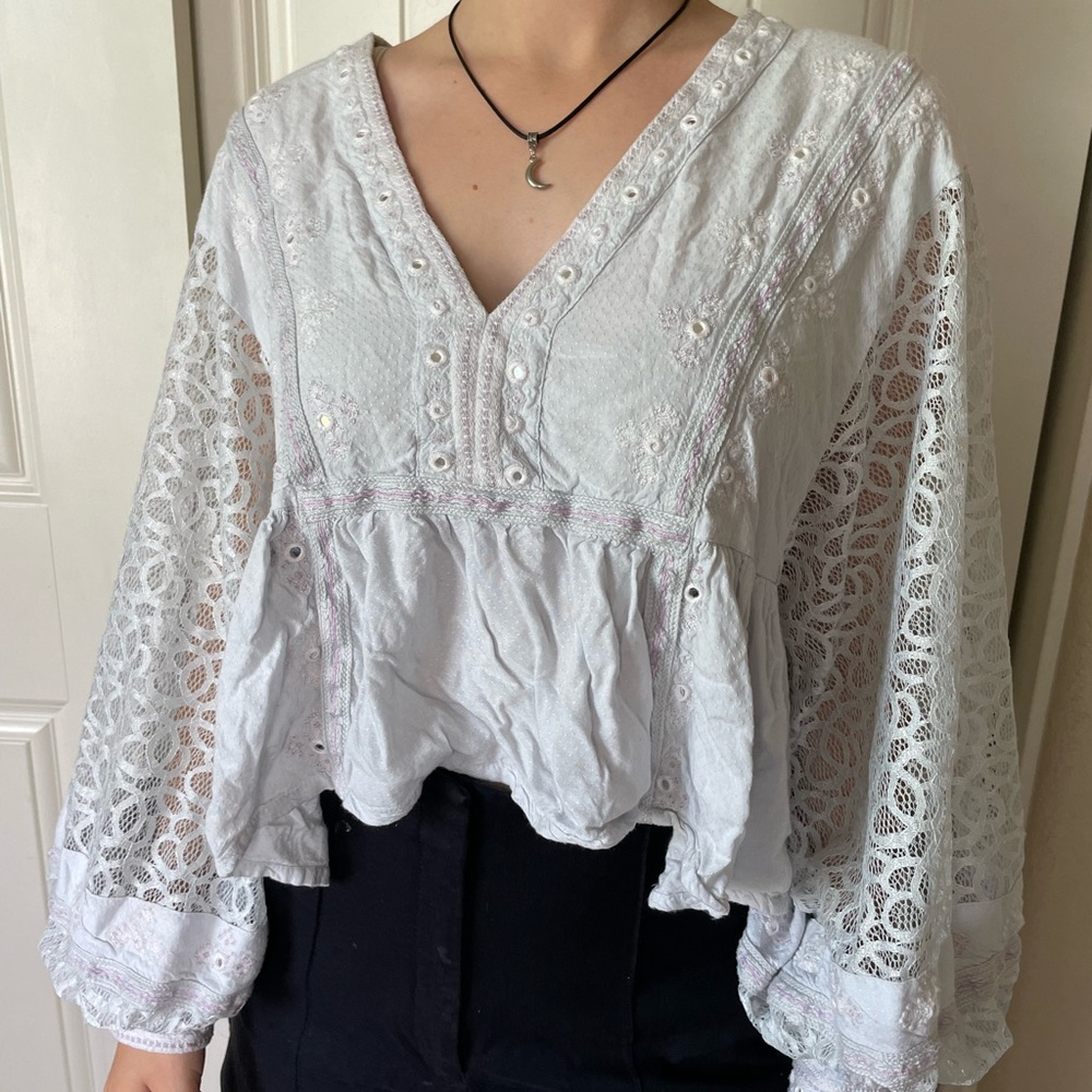 FREE PEOPLE BABY BLUE BOHEMIAN BLOUSE 🦋